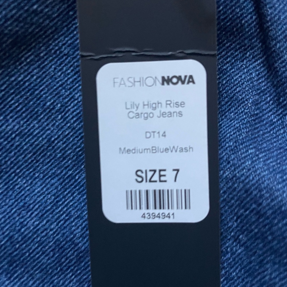 Lily High Rise Cargo Jeans - Picture 6 of 6